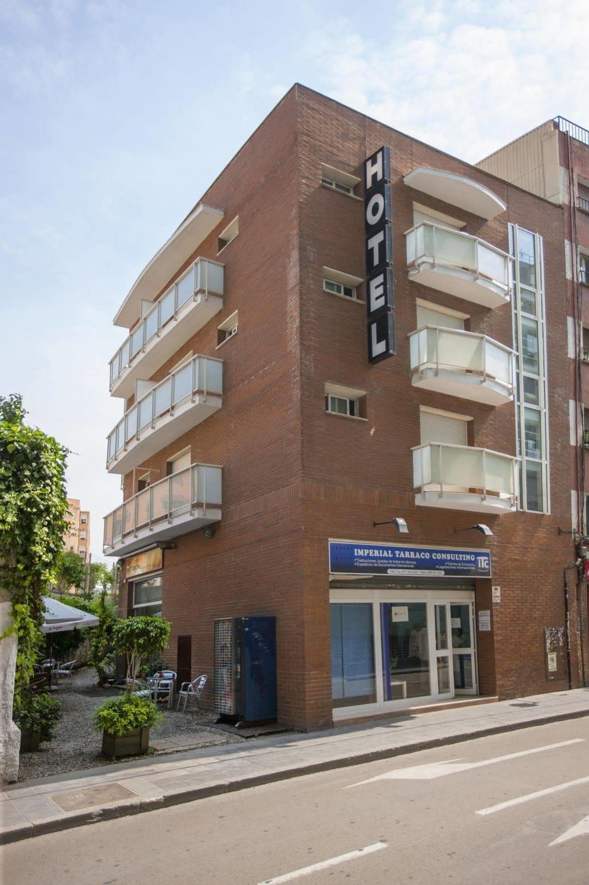 Hotel Cosmos Tarragona Bagian luar foto