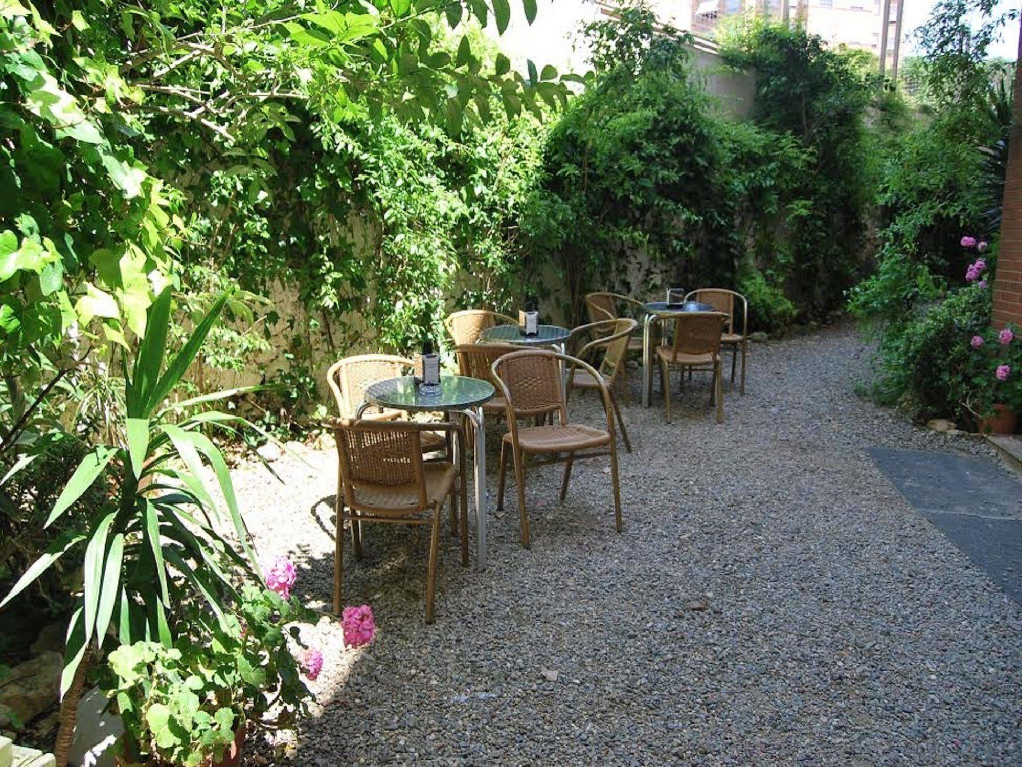 Hotel Cosmos Tarragona Bagian luar foto