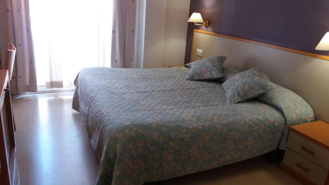 Hotel Cosmos Tarragona Bagian luar foto