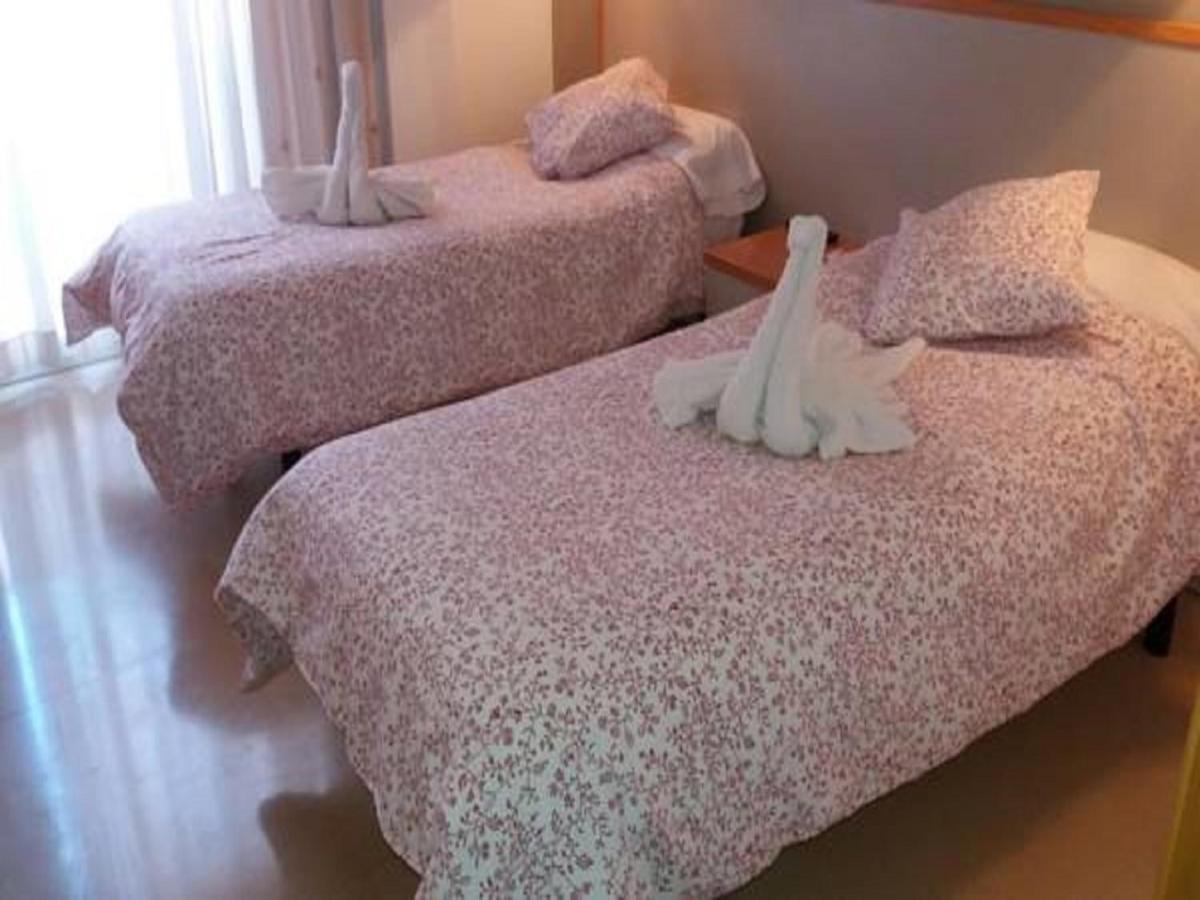 Hotel Cosmos Tarragona Bagian luar foto